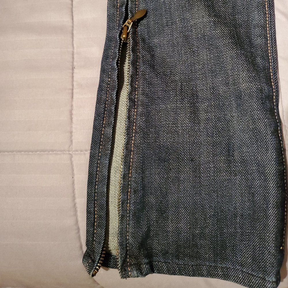 7 For All Mankind - Picture 3 of 8